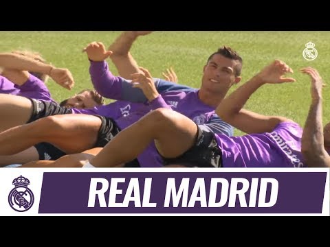 ? Real Madrid train alongside Castilla